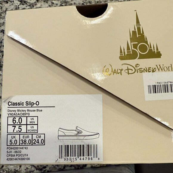 Disney Women's Vans NWT Size 7.5 - Picture 8 of 9
